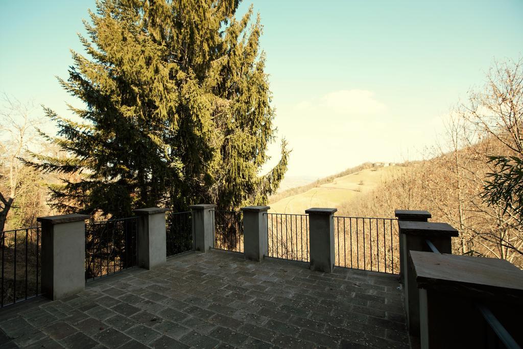 Вилла Castello Di Brandola Polinago Экстерьер фото
